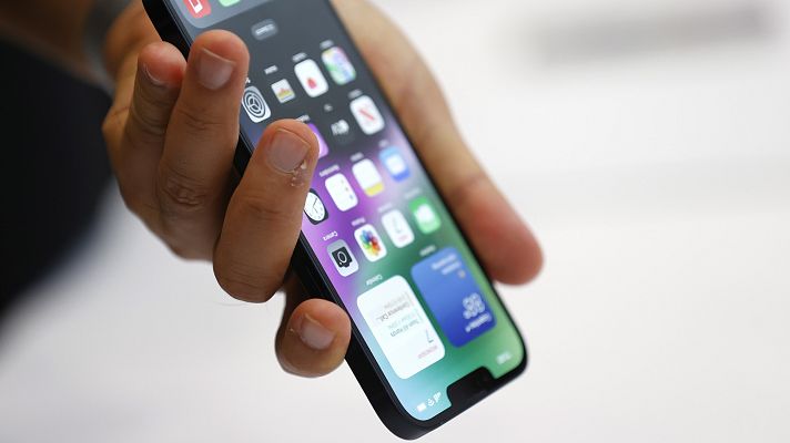 Telediario 1 - Apple presenta el iPhone 14