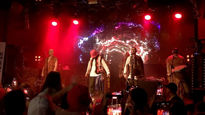 Eurovisión - Kalush Orchestra canta "Stefania" en su concierto en Madrid