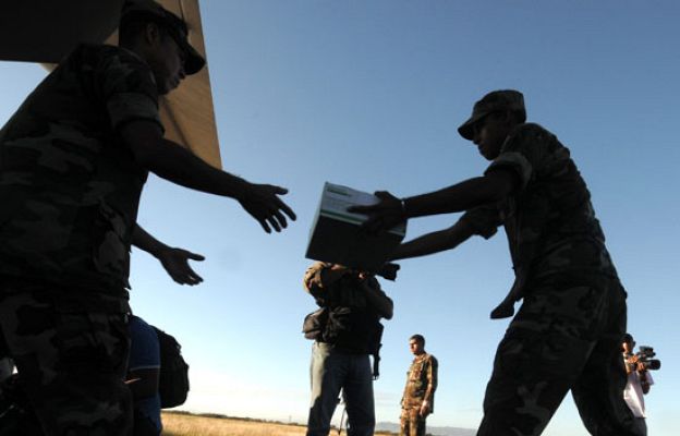  - Ayuda a Haití llega con cuentagotas