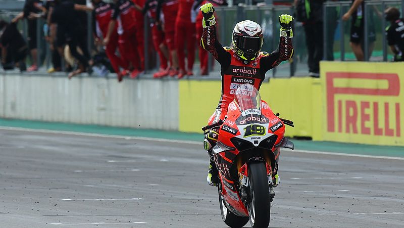 WSBK 2022 | Carrera 1 de la Ronda de Francia en Magny Cours.