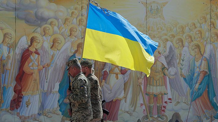 La bandera de Ucrania vuelve a ondear en una treintena de localidades en un giro de guion en la guerra