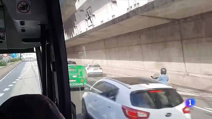 L'Informatiu - Les bonificacions del transport públic no rebaixen l'ús del transport privat