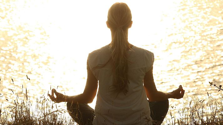 La noche temática - La felicidad a toda costa