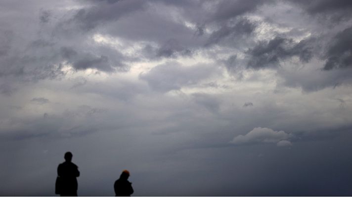 Telediario 1 - Los restos del huracán 'Danielle' llegan a la península convertidos en la primera borrasca otoñal