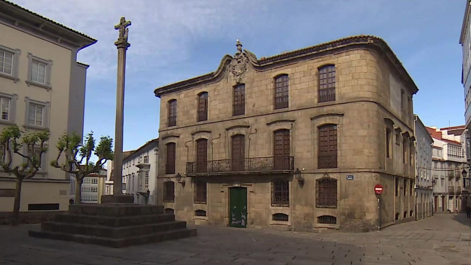 Los Franco venden la Casa Cornide: el Ayuntamiento tramita la declaración de bien de interés cultural - Ver ahora