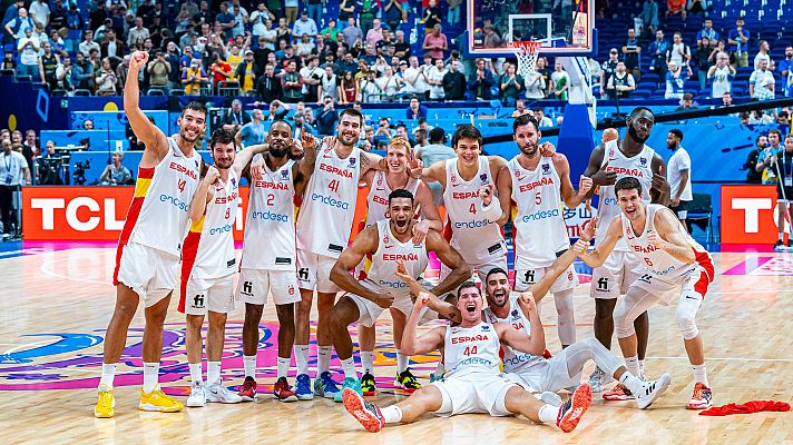 Baloncesto en RTVE - La zona mixta de España: "Queremos más, no nos conformamos con esto"