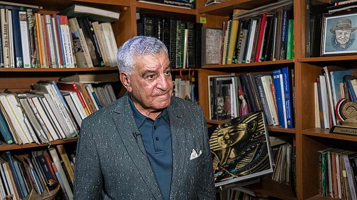 El egiptólogo Zahi Hawass reivindica el papel de la mujer en el antiguo Egipto