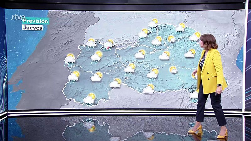 Una borrasca situada al oeste de Portugal va a seguir provocando inestabilidad y dejando cielos nubosos o cubiertos con precipitaciones que serán prácticamente generalizadas en la mitad occidental de la Península - ver ahora