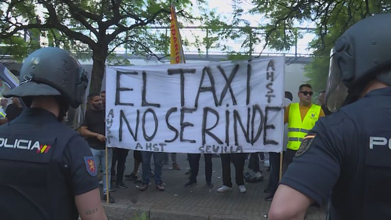 El sector del taxi vuelve a protestar - Ver ahora