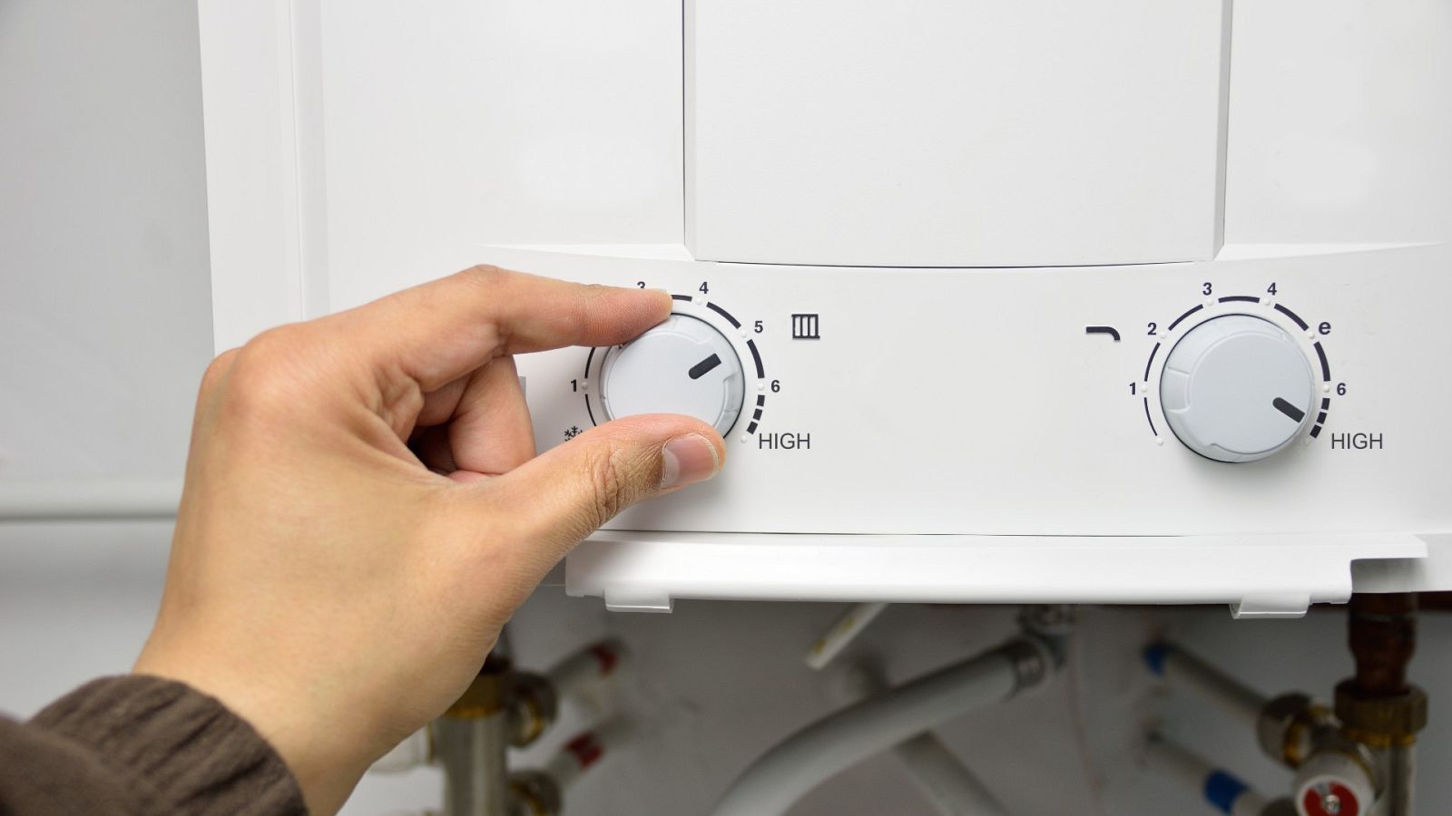 Las comunidades de vecinos temen que la factura de sus calderas de gas se dispare en otoño e invierno.