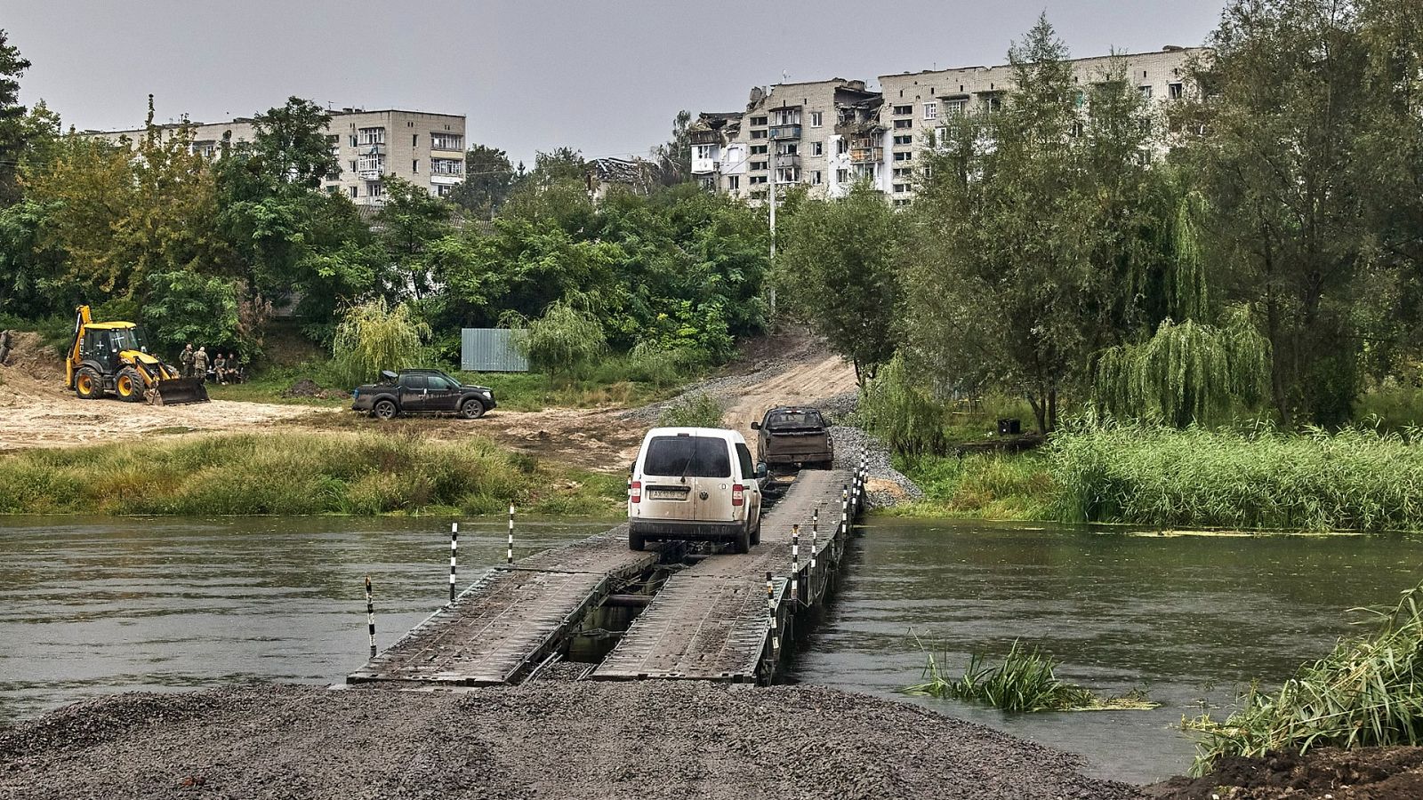 Ucrania acusa a Rusia de atacar con misiles una presa hidráulica 