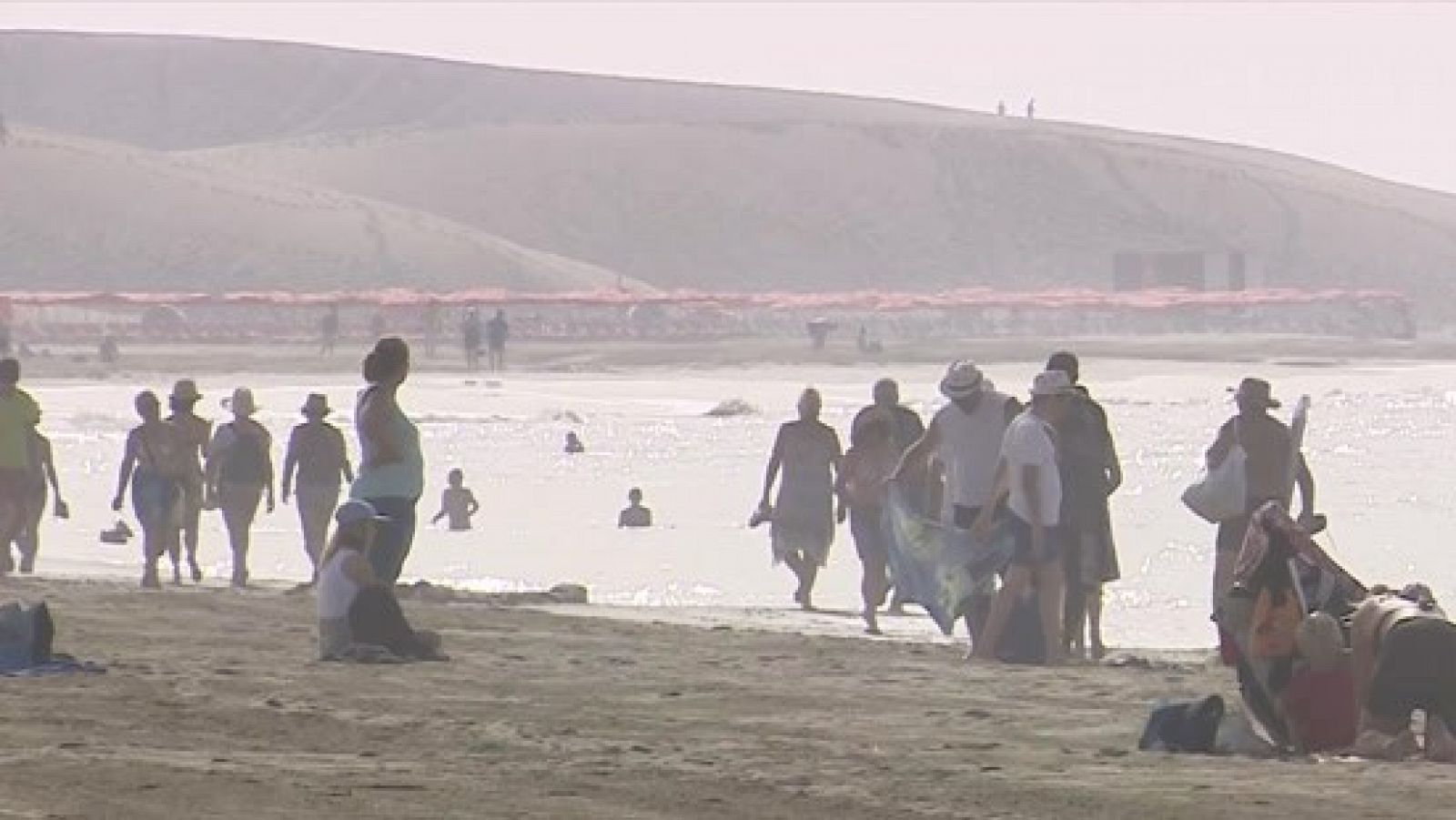 Canarias se propone atrar a turistas alemanes este otoño e invierno bajo la promesa de sol, calor y un destino donde se ahorra energía por el buen tiempo.