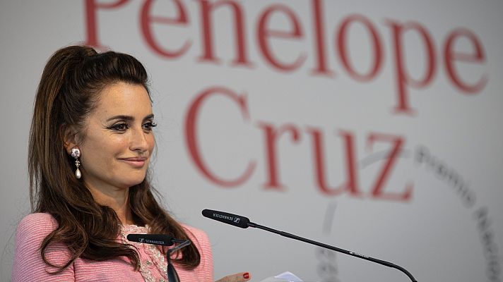 Telediario Fin de Semana - Penélope Cruz, Premio Nacional de Cinematografía: "De pequeña no quería ir al parque, quería ver cine"