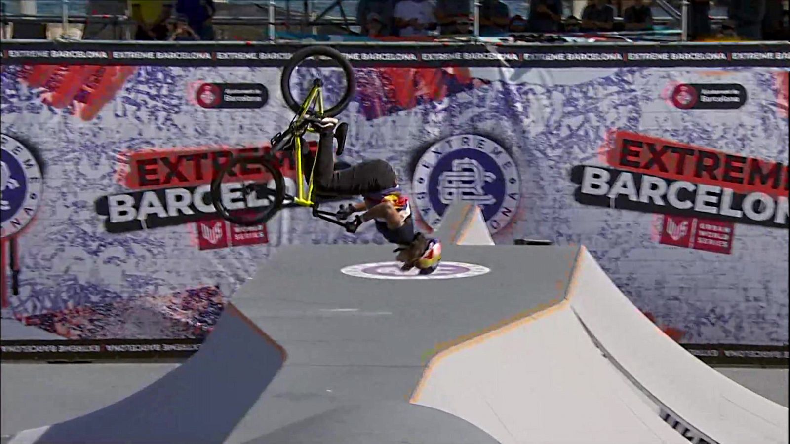 Urban World Series "Extreme Barcelona 2022". BMX women final park - RTVE Play