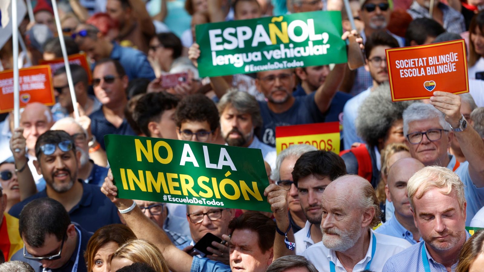 Manifestación en Barcelona en defensa del uso del castellano como lengua vehicular en las escuelas catalanas