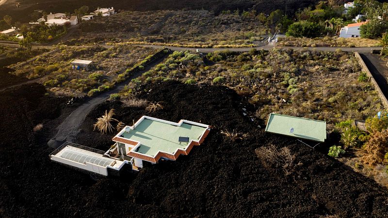 Miles de afectados en La Palma siguen sin ver la luz un a�o despu�s