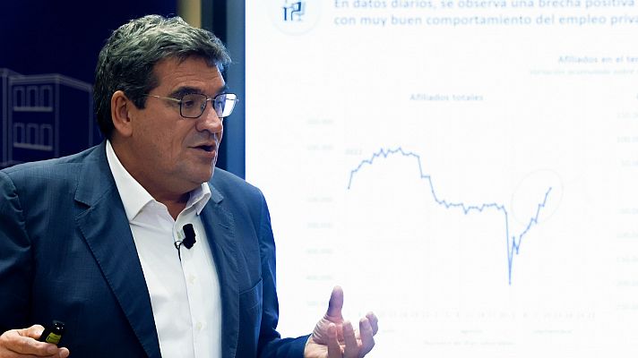 Telediario 1 - Escrivá aboga por centralizar impuestos para evitar el "despropósito" de la competencia entre CC.AA.