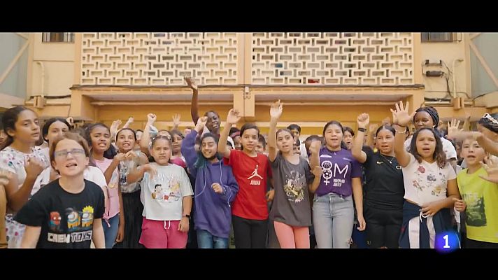 L'Informatiu - El nou tema dels Xiula dona visibilitat als desnonaments de famílies amb menors