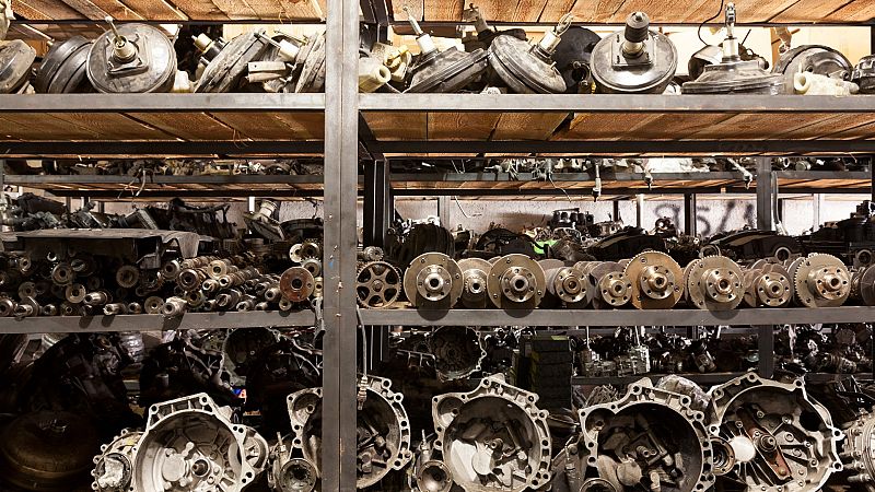 Sube la demanda en los desguaces ante el aumento del precio de las piezas de repuesto