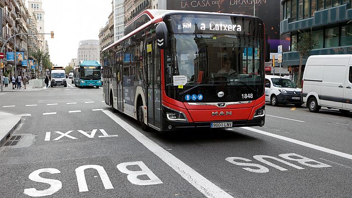 Transporte público y apostar por la "ciudad de los 15 minutos" para que el coche no sea el protagonista