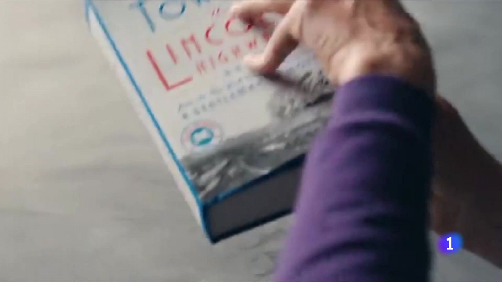 El norteamericano Amor Towles publica su nueva novela 'La autopista Lincoln'