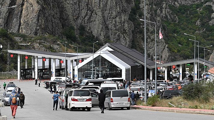 Telediario Fin de Semana - Los rusos siguen cruzando a Georgia mientras crece el malestar contra la movilización militar de Putin