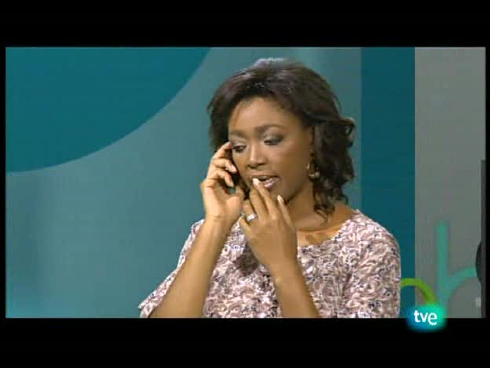 Palabra por palabra - 30/04/11 - Hoy estamos con Agatha Ruiz de la Prada en su taller madrileño - Ver ahora