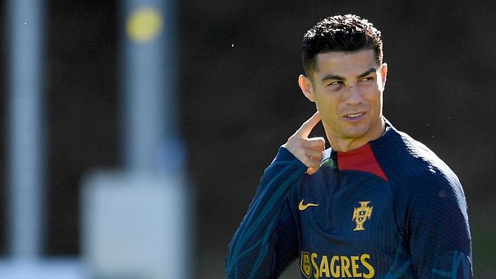 Telediario 1 - España, contra el césped y Cristiano Ronaldo en Portugal