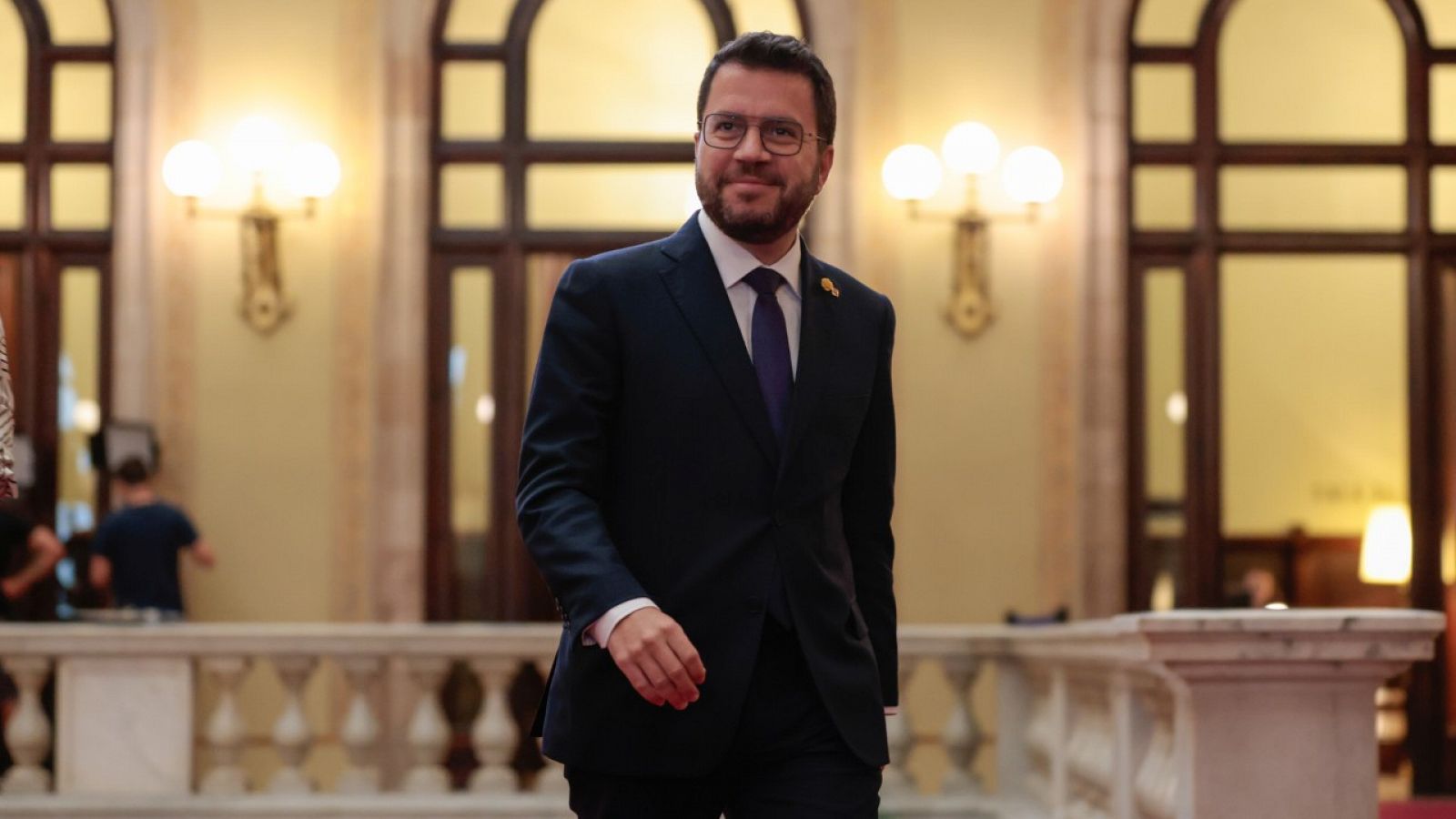 Aragonès insisteix en un referèndum pactat