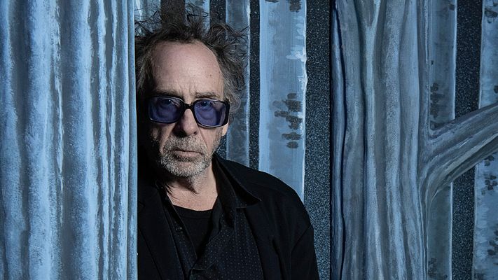 Telediario 1 - Tim Burton: "Los monstruos no me asustan, me identifico con ellos"