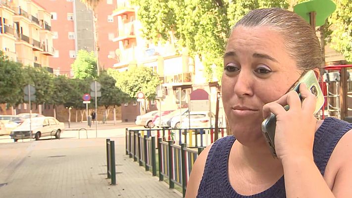 Ola de solidaridad con Estrella: la mujer en paro que encontró 500 euros y los devolvió a su dueña