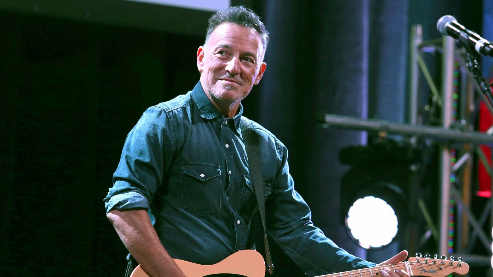 Bruce Springsteen vuelve a los grandes temas del soul