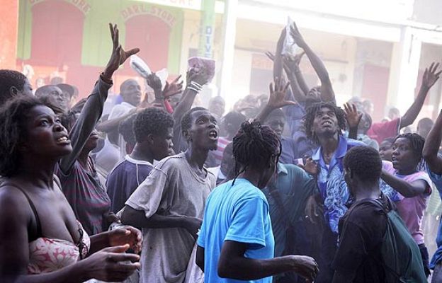  - Robos y pillaje en Haití