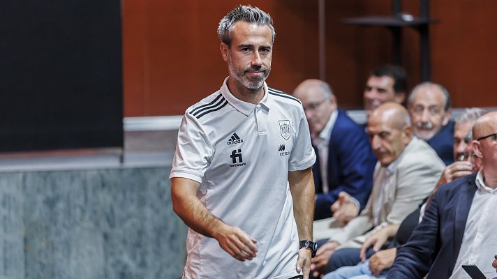 Vilda: "Hago un llamamiento a todas las jugadoras que he entrenado y digan si les he faltado al respeto"