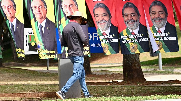 Los candidatos se disputan el voto evangélico en Brasil