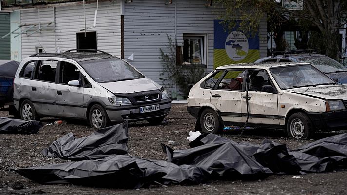 Telediario 2 - Un ataque ruso a un convoy de civiles en Zaporiyia deja 25 muertos