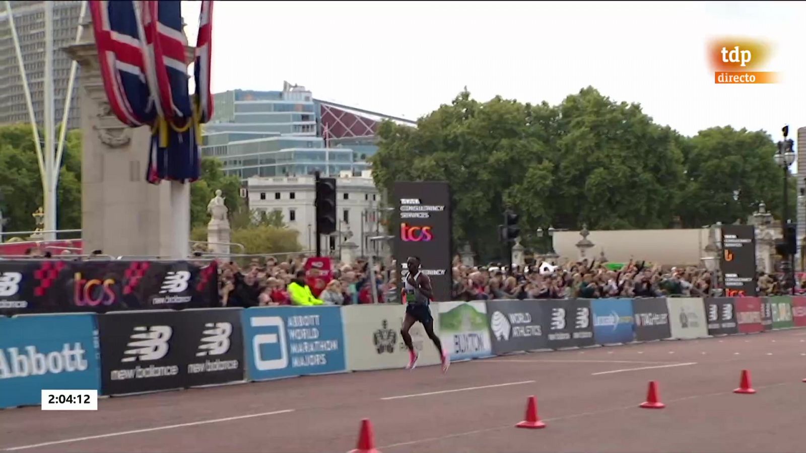 Amos Kipruto gana la Maratón de Londres