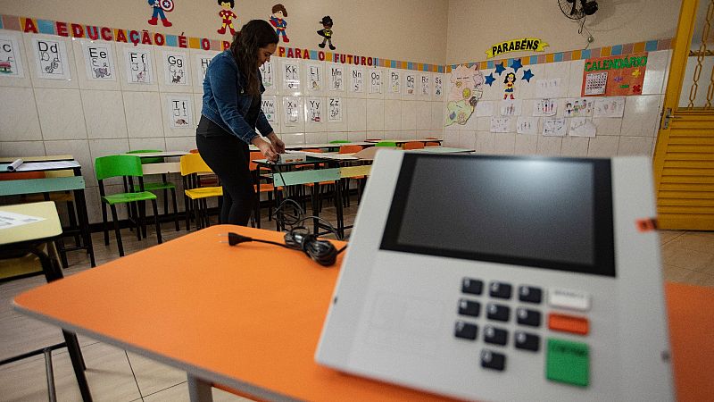Así son las urnas electrónicas en Brasil