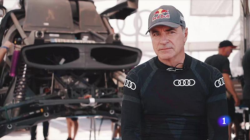 Carlos Sainz prepara el Dakar en el Rally de Marruecos              
