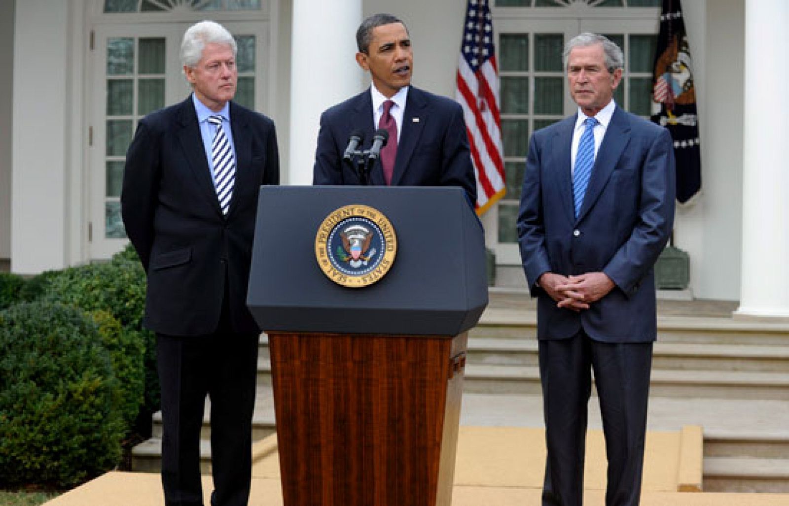 La reforma sanitaria que impulsa Obama en EE.UU. permitirá el acceso a la sanidad pública a más de 30 millones de ciudadanos, aunque la norma que se debate en el Congreso ha llegado con múltiples recortes que han desilusionado a un sector de la población. 17/01/10.