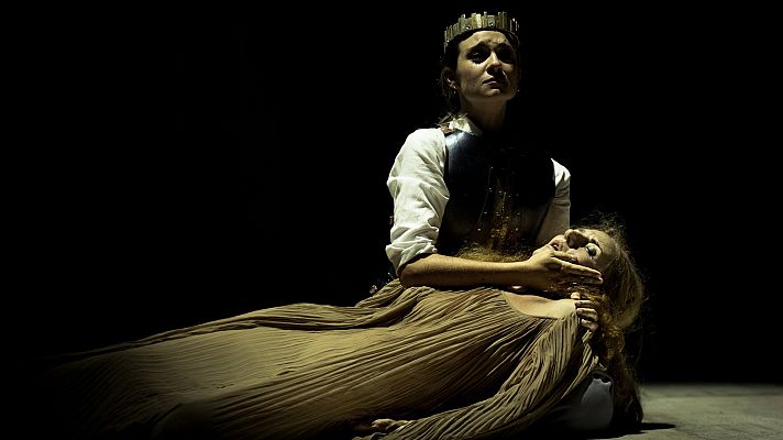 Atención obras - Queen Lear