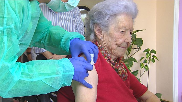 Noticias Andalucía - Vacunación gripe y cuarta dosis COVID