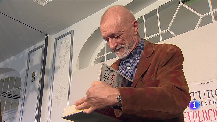 Telediario 1 - Arturo Pérez-Reverte ambienta su nueva novela, 'Revolución', en el México de Zapats y Pancho Villa