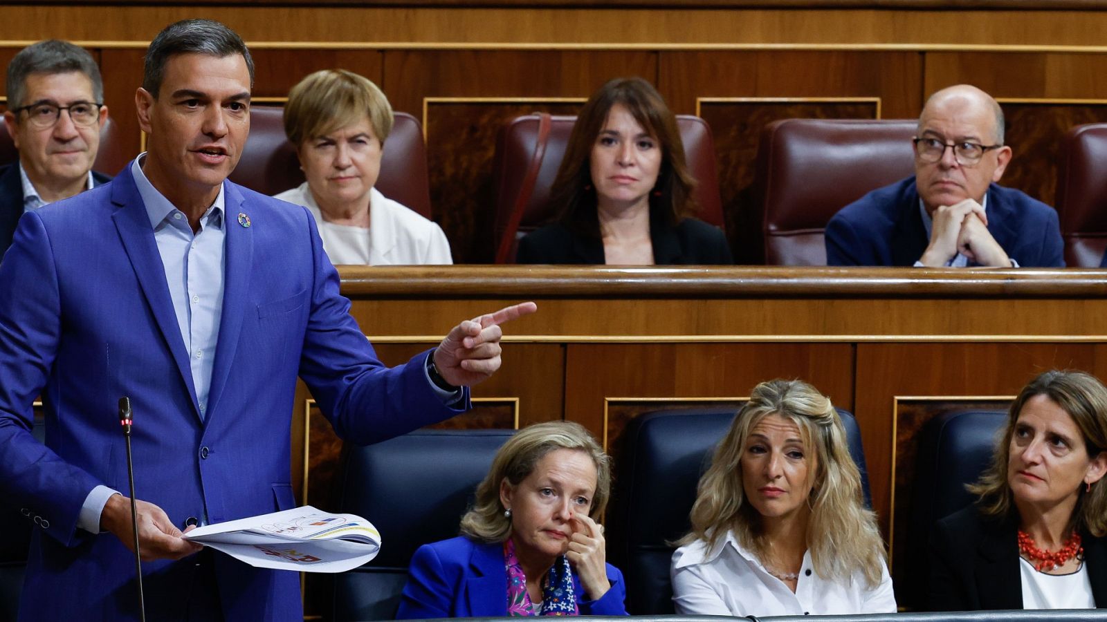 Sánchez defiende sus "presupuestos sociales" ante el PP