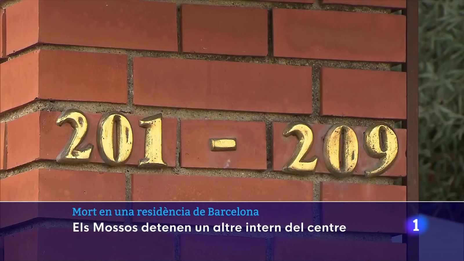 Un home de 89 anys mata un company de residència a Barcelona