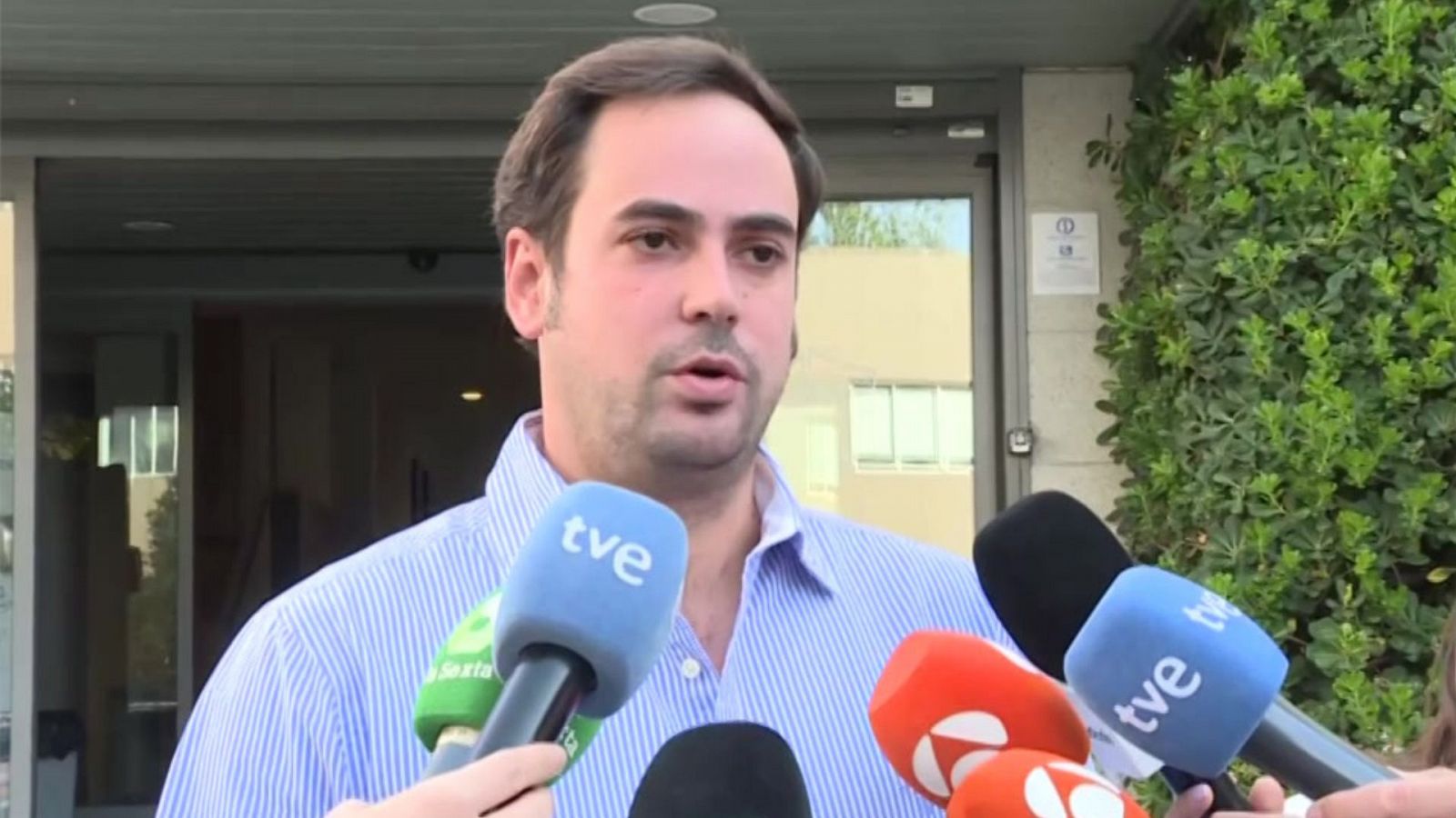 Álvaro Nieto, subdirector del colegio mayor Elías Ahuja: "Ha habido expulsiones" - Ver ahora