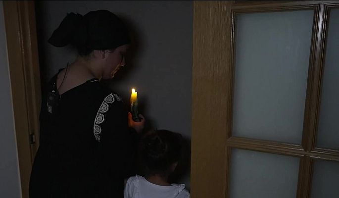 Hablando claro - Así viven en la Cañada Real tras dos años sin suministro de luz