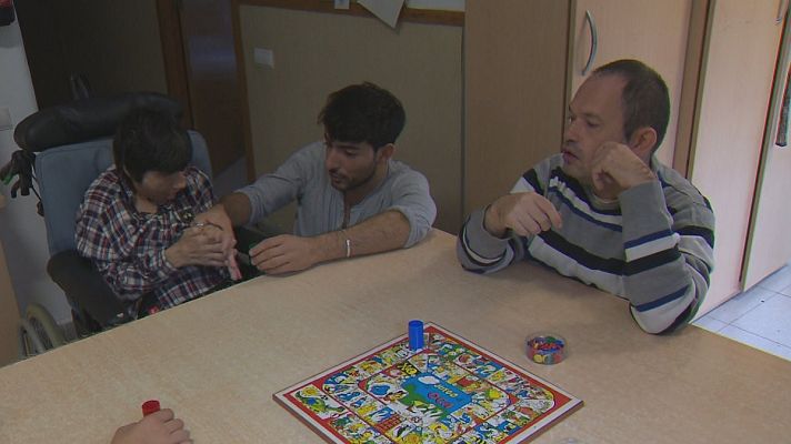 L'Informatiu - La tortuosa recerca d'un pis per a determinats col·lectius