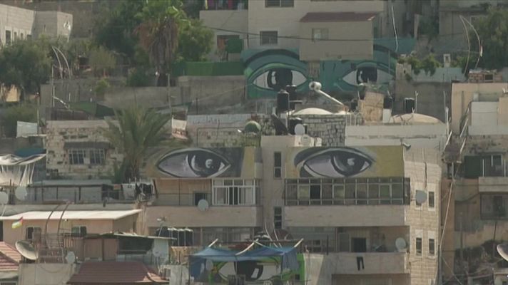 Telediario Fin de Semana - Artistas palestinas denuncian los desahucios en Jersualén y pintan murales contra la ocupación israelí
