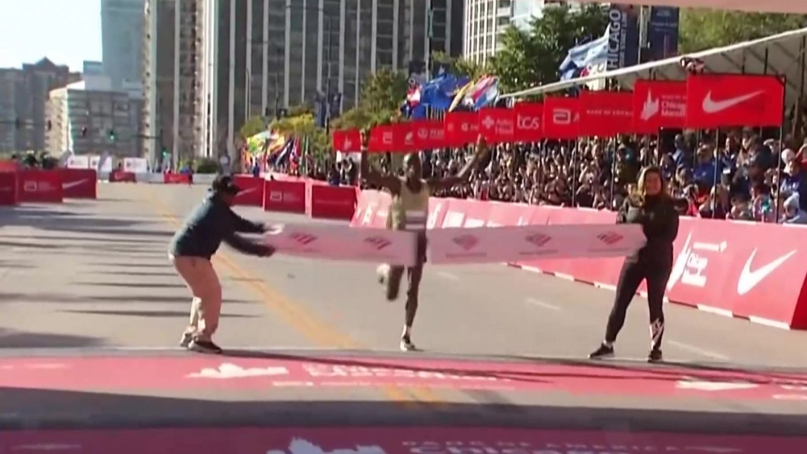 Kipruto y Chepngetich ganan el Maratón de Chicago - Atletismo | Ver
